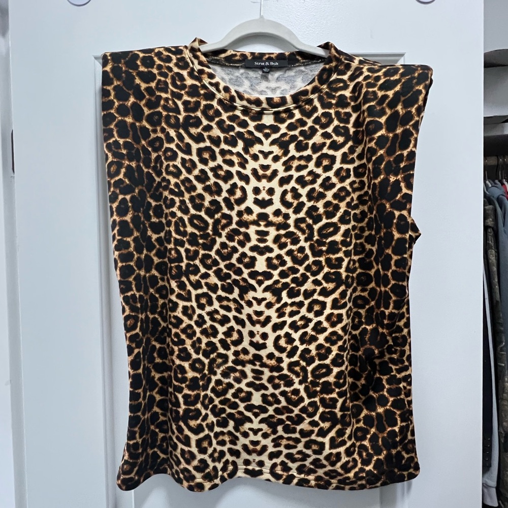 Leopard print shoulder pad top
